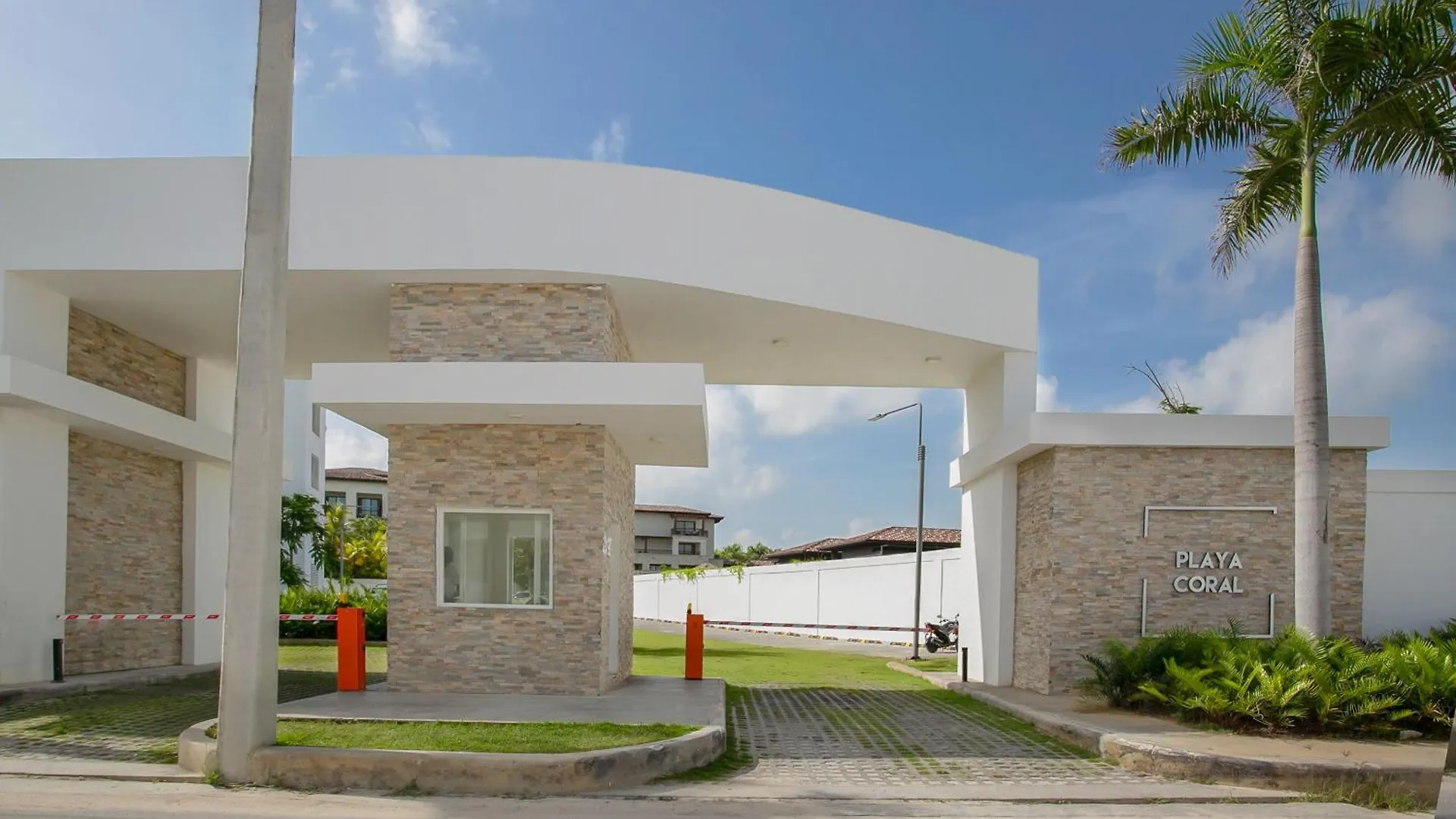Destination Jelly / Playa Coral Condo Punta Cana Apartment