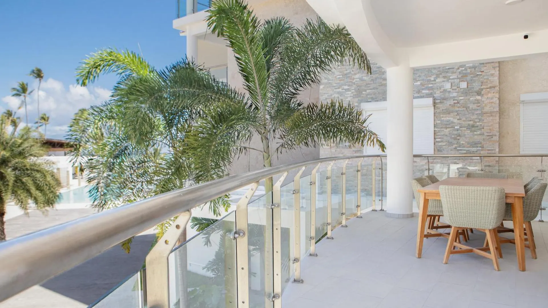Apartment Destination Jelly / Playa Coral Condo Punta Cana